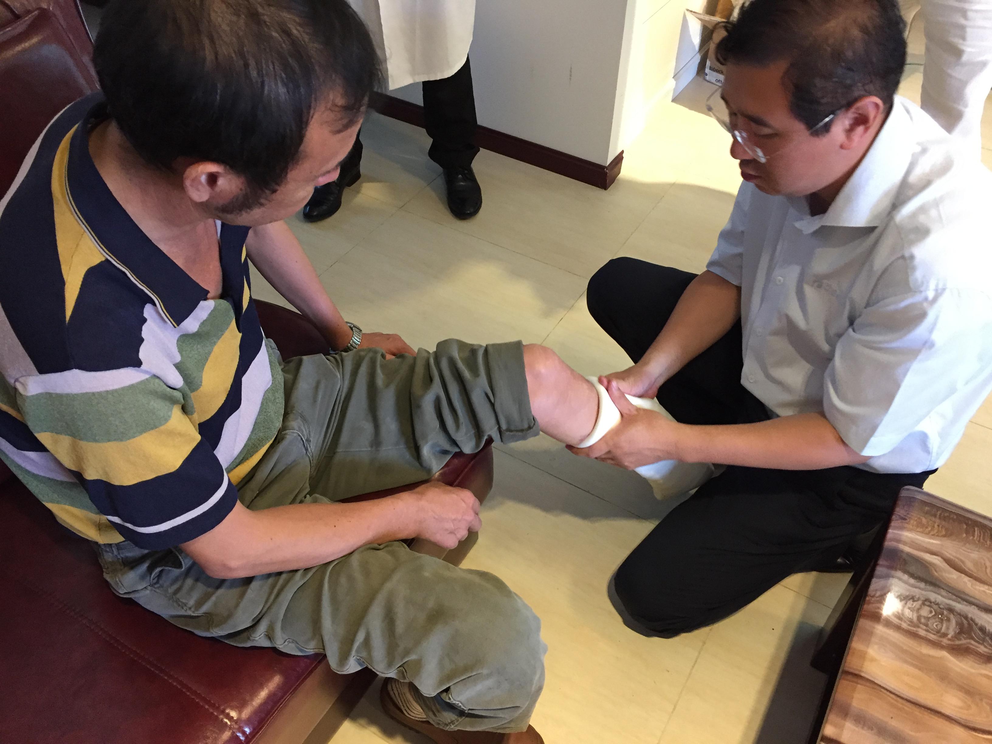 國產小腿假肢價格及圖片(圖1) 國產小腿假肢價格及圖片(圖1)